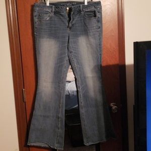 American Eagle Artist Flare Jean's